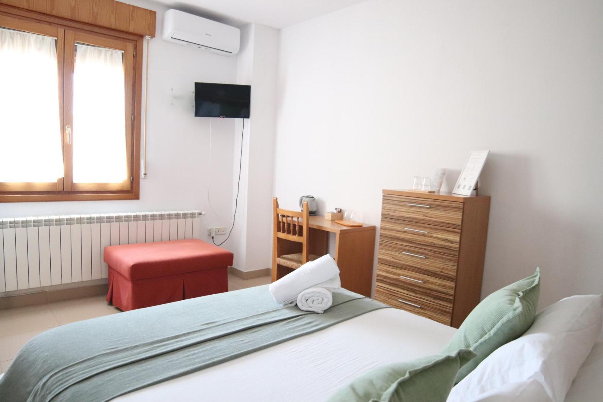 Hostal-Casa Rural Rosa-Nonna Siguenza Exteriör bild